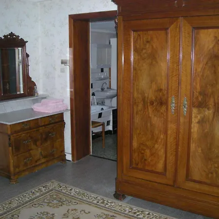 D'hote Chez Lulu B&B